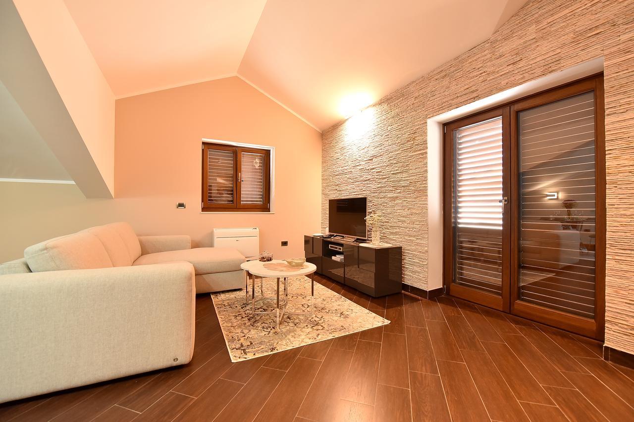 Ferienwohnung Maniva Penthouse By The Sea Kotor Exterior foto